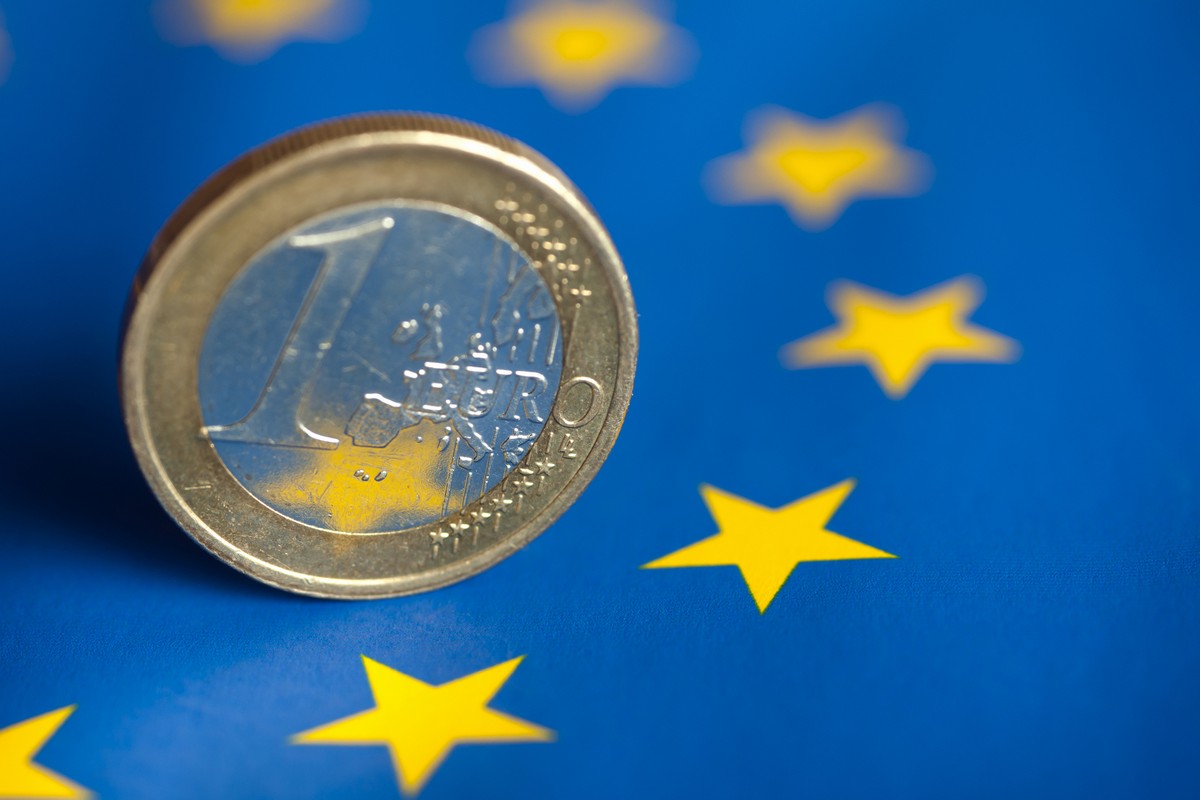 De la criză la model: Cum a devenit Grecia exemplu pentru Europa, în timp ce România riscă sancțiuni
